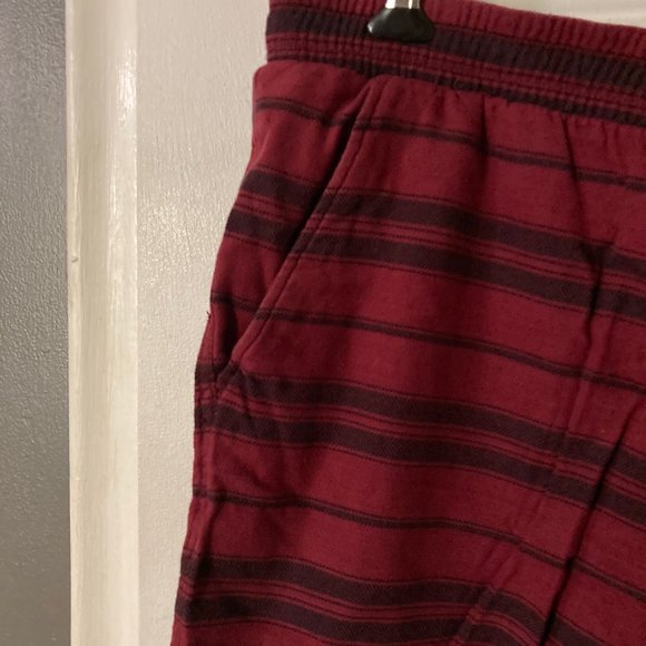 Old Navy lounge shorts - Picture 2 of 6